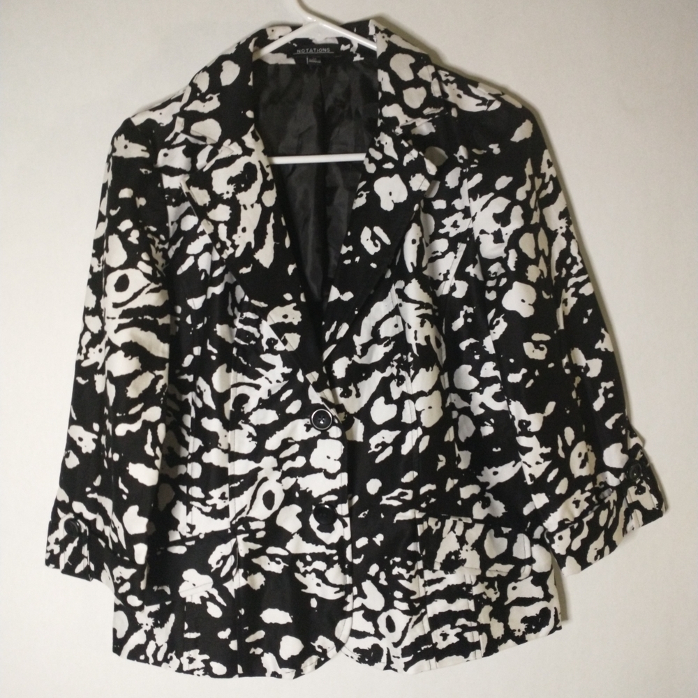 Notations black and white jacket size medium